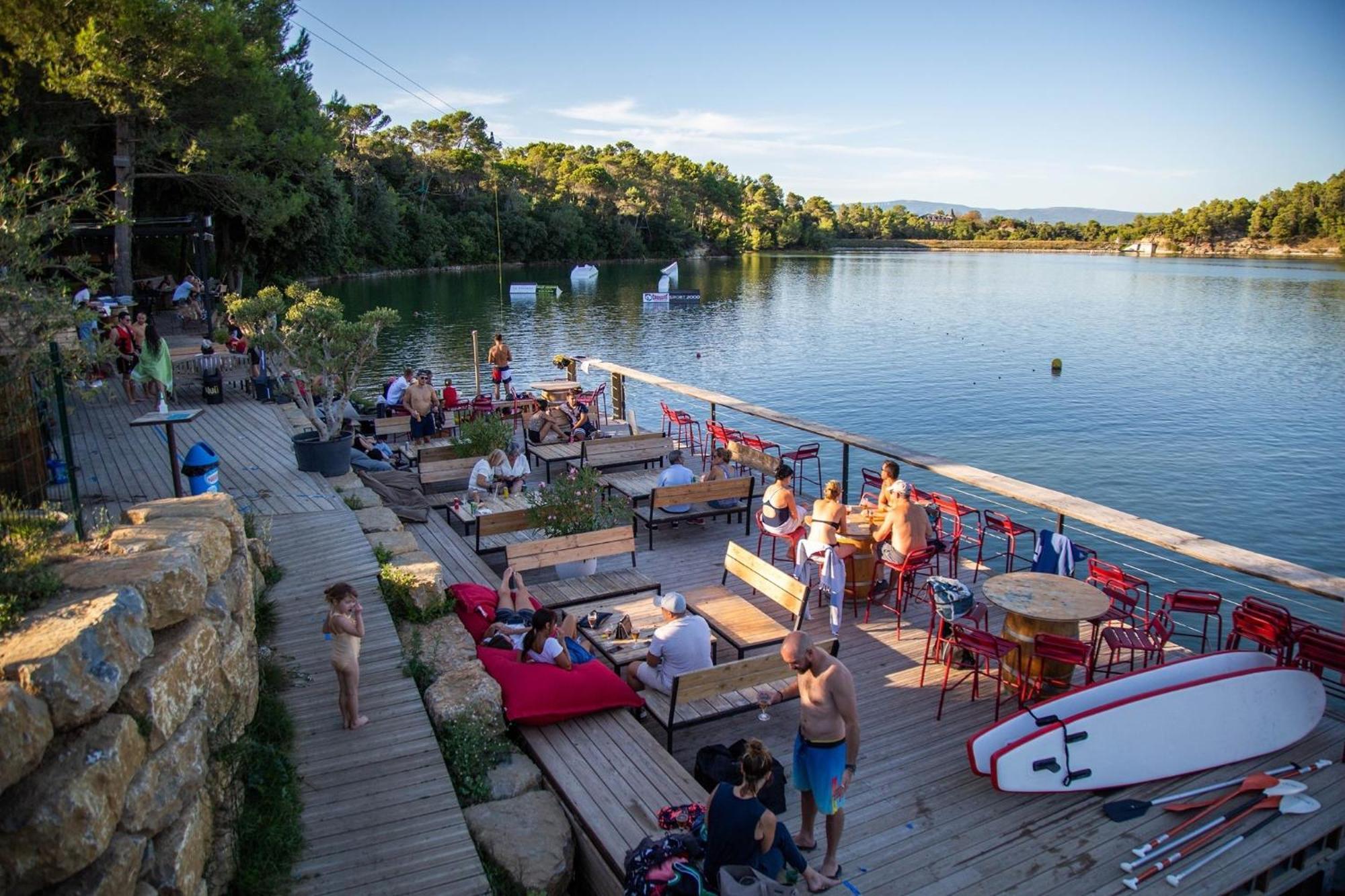Au point du jour - Gîtes Carcassonne, Lac de la Cavayère Esterno foto